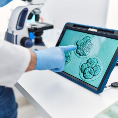 Dr. Poonam Raikwar Presents Expertise at ISAR Embryology Conference 2025